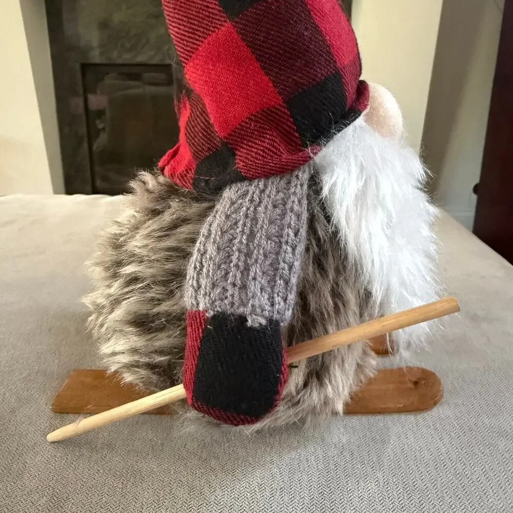 Christmas Skiing Gnome 13